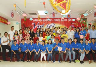 Bệnh viện Huyết học – Truyền máu TP Cần Thơ Tổ chức vui Tết Trung thu năm 2020